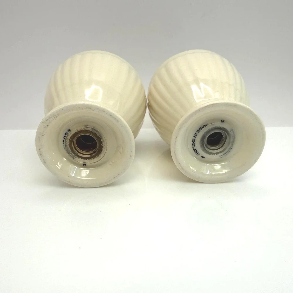 Wedgwood‎ Edme Salt & Pepper Shakers Creamware England Vintage Set